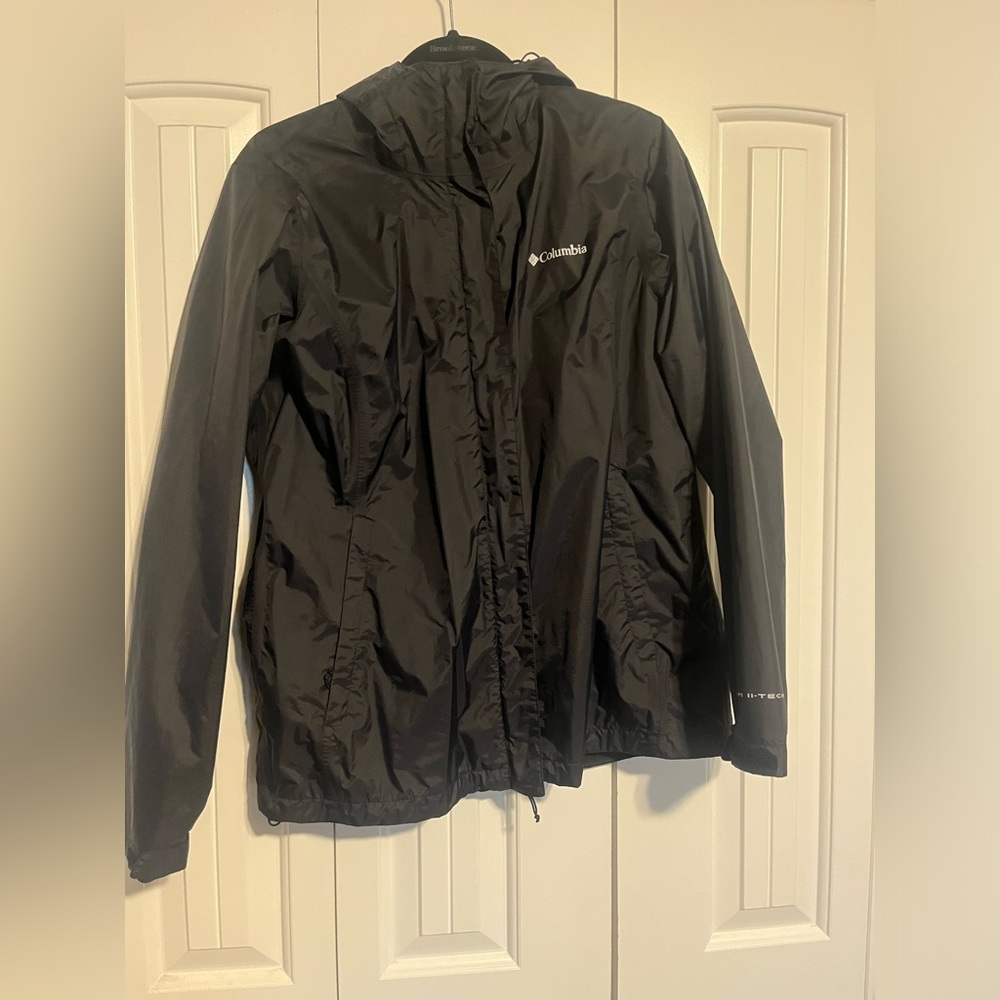 Women’s Columbia rain jacket